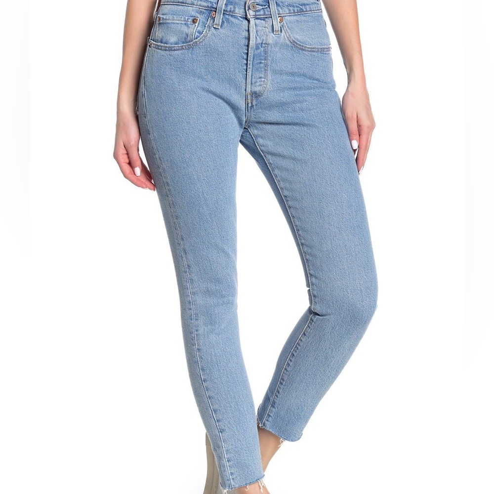 Levis 501s skinny filiforme jeans.